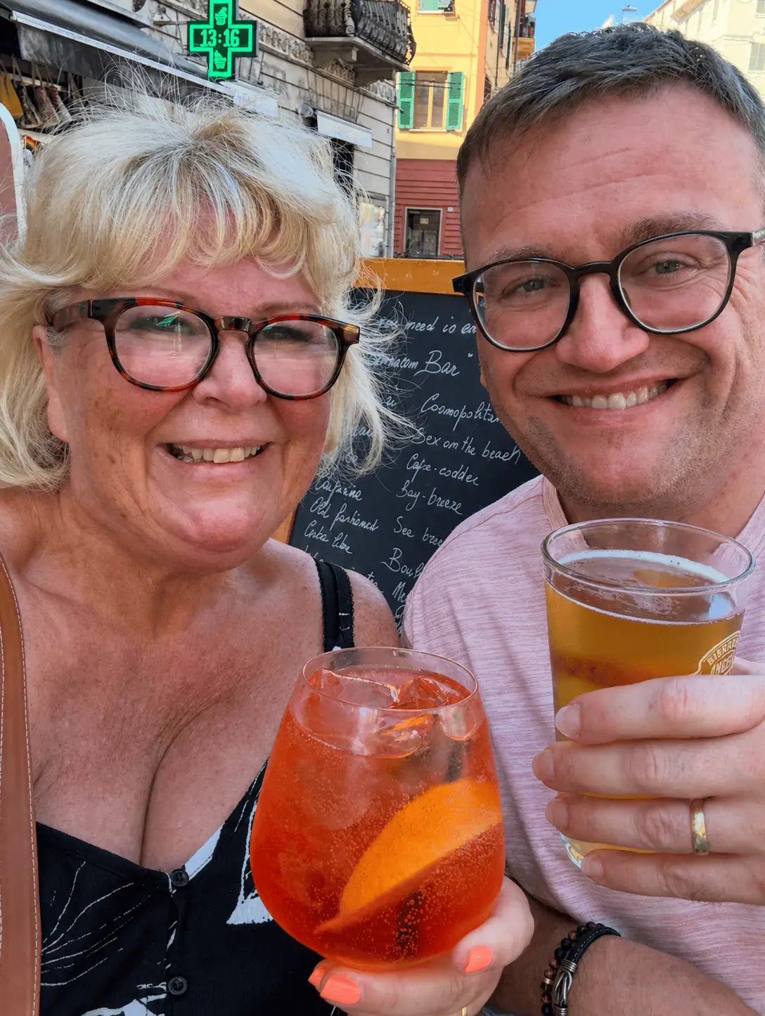 Jane and Gavin, founders of The Cruise Crew